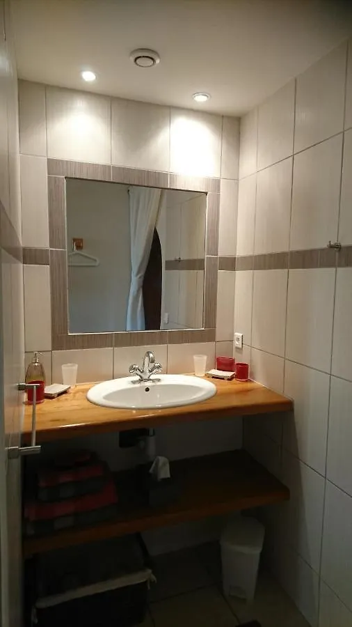 Valréas Le Mas Des Sorcieres - Maison D'Hotes 0*,  فرنسا